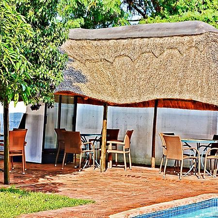 Bed and Breakfast Cosy Palms à Gaborone Extérieur photo