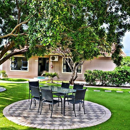 Bed and Breakfast Cosy Palms à Gaborone Extérieur photo
