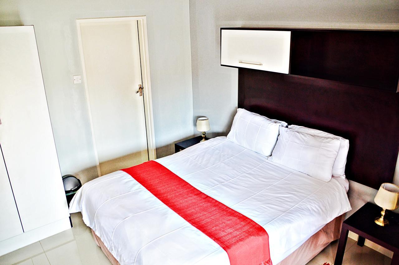 Bed and Breakfast Cosy Palms à Gaborone Extérieur photo