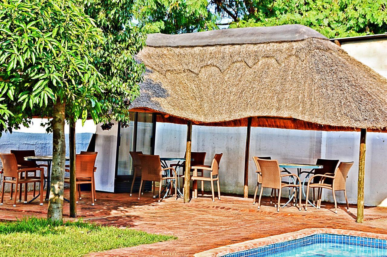 Bed and Breakfast Cosy Palms à Gaborone Extérieur photo