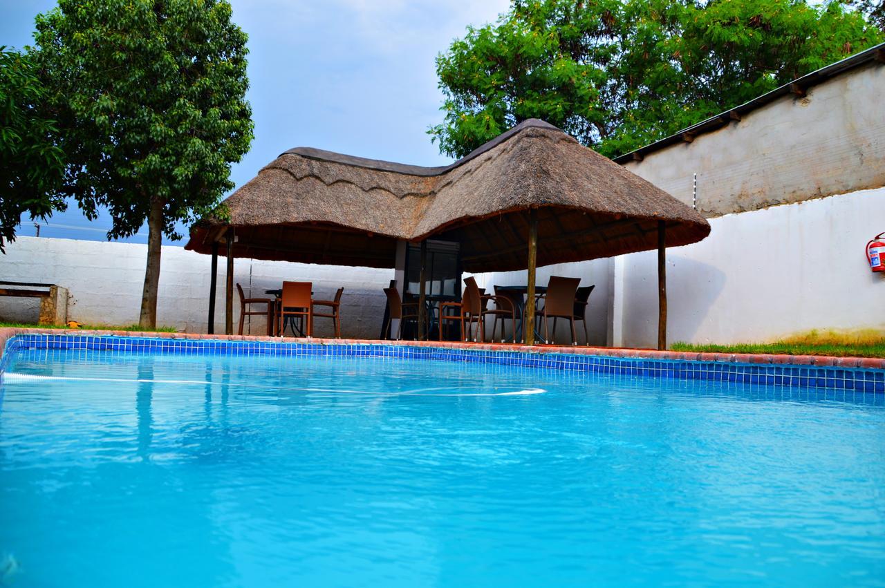 Bed and Breakfast Cosy Palms à Gaborone Extérieur photo