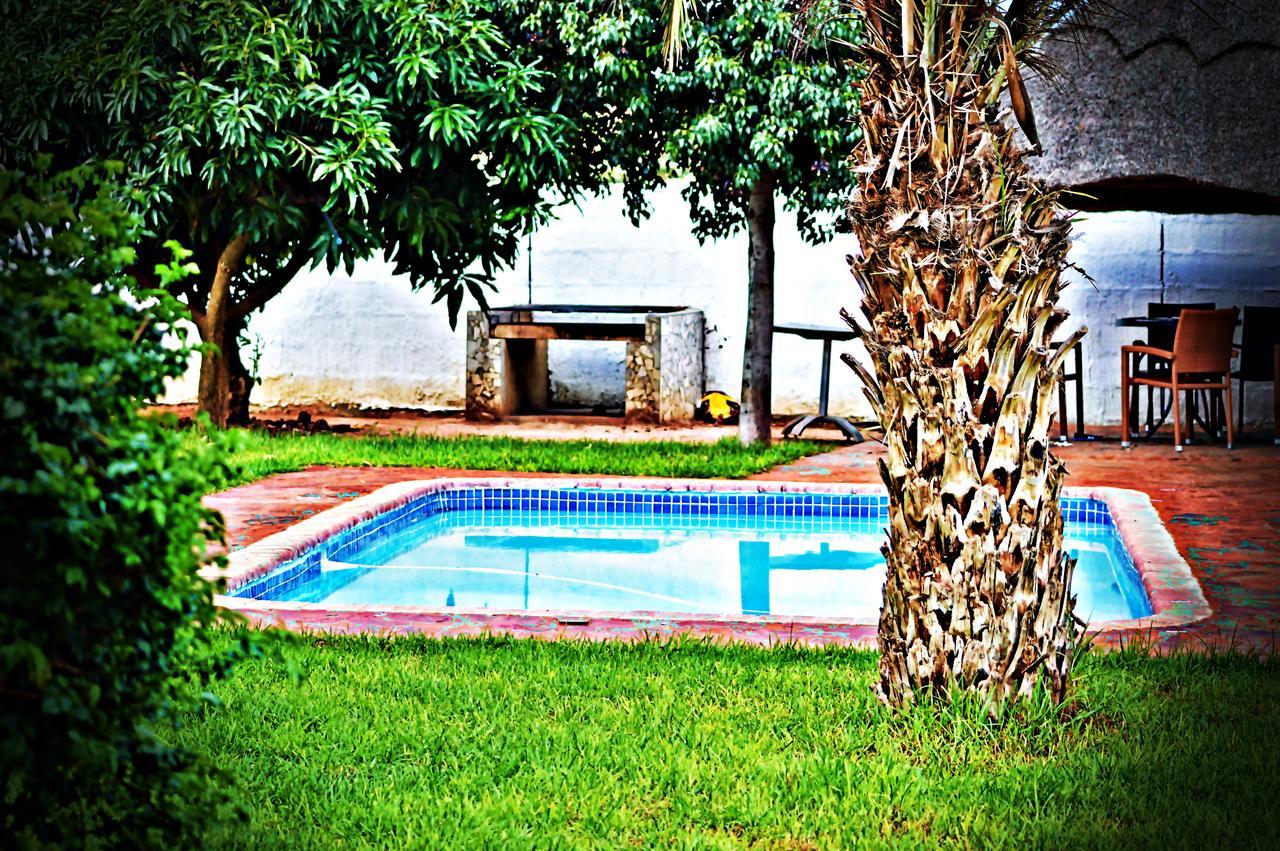 Bed and Breakfast Cosy Palms à Gaborone Extérieur photo