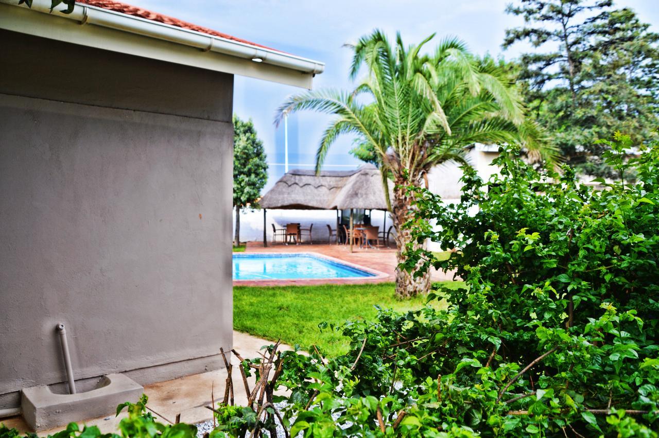 Bed and Breakfast Cosy Palms à Gaborone Extérieur photo