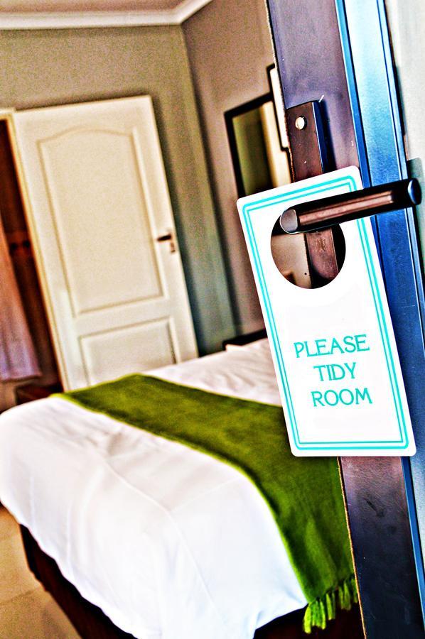 Bed and Breakfast Cosy Palms à Gaborone Extérieur photo